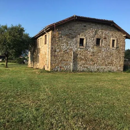 Holiday home Bonita Casa Rural En El Valle De Liendo